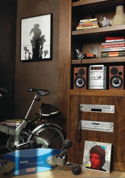 Esquire Downtown - Living Room