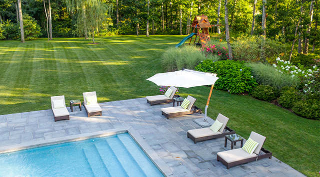 Hamptons Home 7 - Exterior Shower / Living 