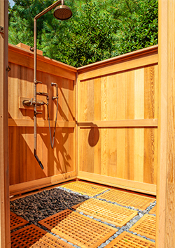 Hamptons Home 7 - Exterior Shower / Living 