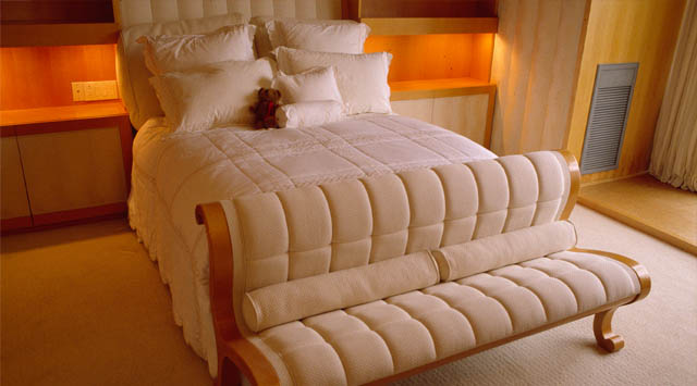 Sky Lounge Master Bedroom - 