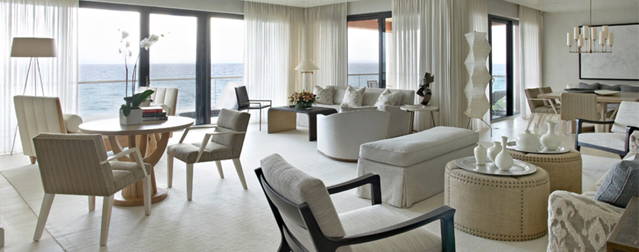 Breakers Apartment - Living Room